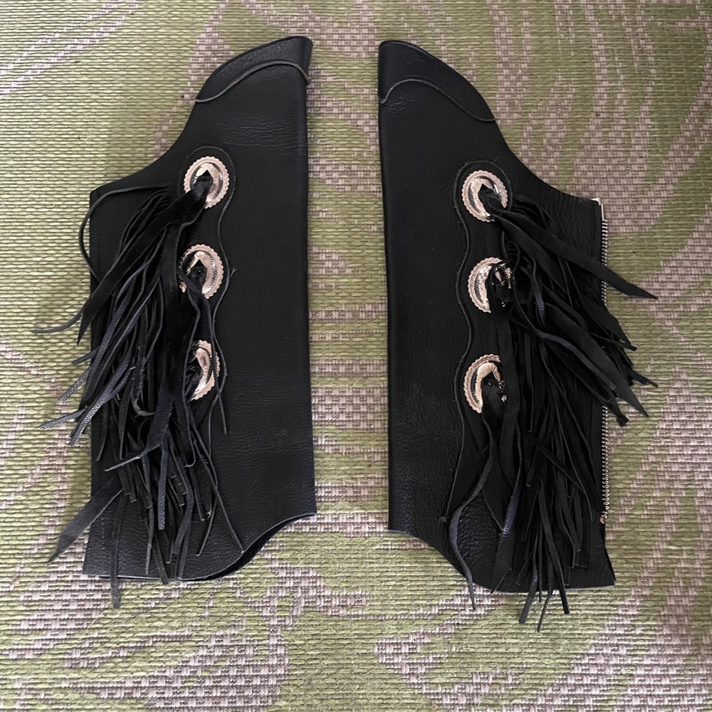 Leather half chaps for riding